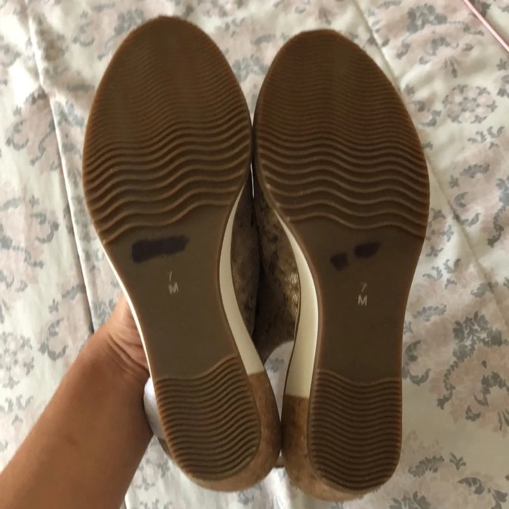 Vaneli new without
